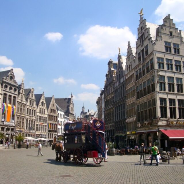 belgium-antwerp-grotemarkt