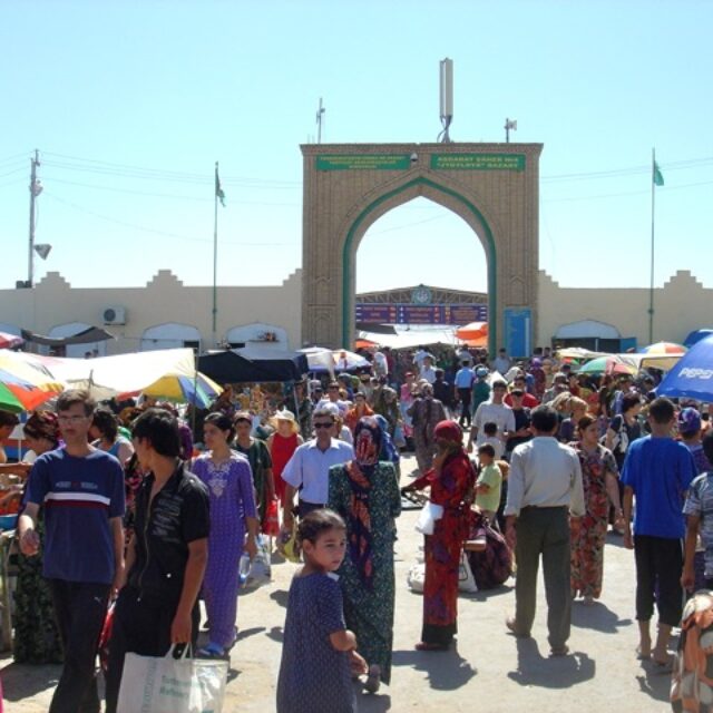 turkmenistan-ash-tolkuchka